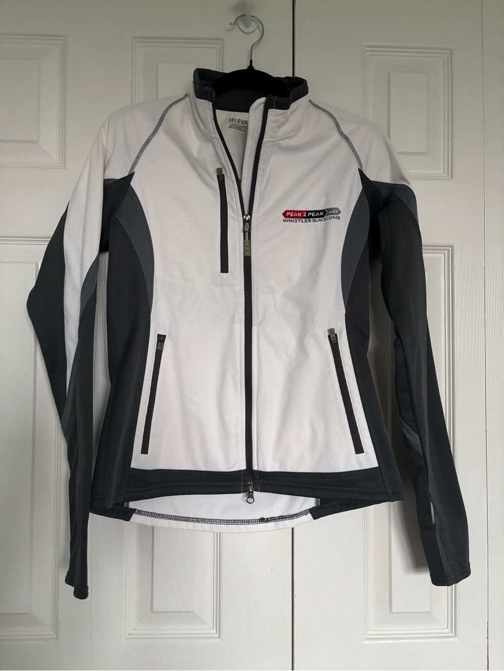 Peak 2 Peak Women's White & Gray Ski Softshell Jacket